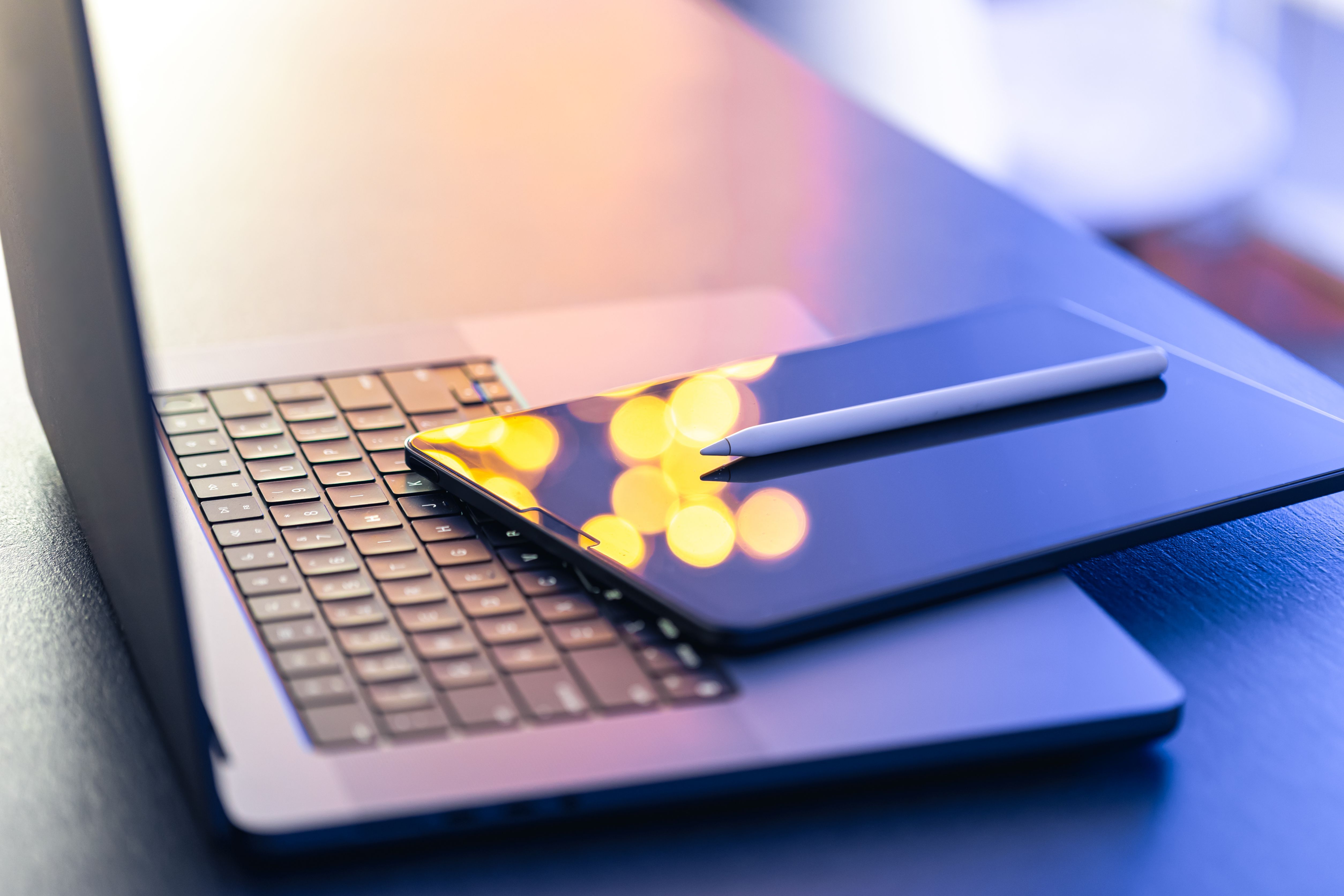 PPC deliverables report showing ROAS, conversions and performance metrics